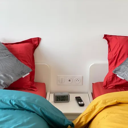Paris Magnifique 4 Pieces De 108m2 Avec 2 Parking Interieur - Tres Cosy Pour 1 A 12 Personnes - Entierement Refait A Neuf Entire Luxurious And Warm - Paris 19 Eme Free Wifi Gratuit * Pantin