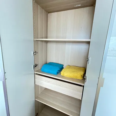 Paris Magnifique 4 Pieces De 108m2 Avec 2 Parking Interieur - Tres Cosy Pour 1 A 12 Personnes - Entierement Refait A Neuf Entire Luxurious And Warm - Paris 19 Eme Free Wifi Gratuit *