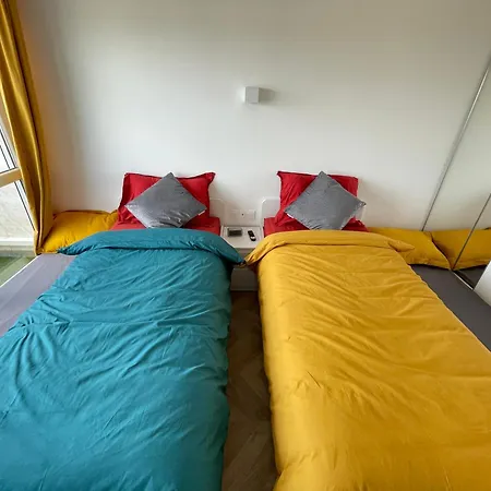 Paris Magnifique 4 Pieces De 108m2 Avec 2 Parking Interieur - Tres Cosy Pour 1 A 12 Personnes - Entierement Refait A Neuf Entire Luxurious And Warm - Paris 19 Eme Free Wifi Gratuit