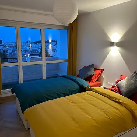 Paris Magnifique 4 Pieces De 108m2 Avec 2 Parking Interieur - Tres Cosy Pour 1 A 12 Personnes - Entierement Refait A Neuf Entire Luxurious And Warm - Paris 19 Eme Free Wifi Gratuit Διαμέρισμα Pantin