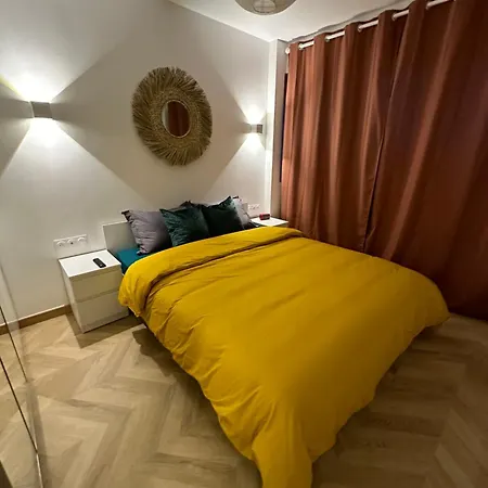 Paris Magnifique 4 Pieces De 108m2 Avec 2 Parking Interieur - Tres Cosy Pour 1 A 12 Personnes - Entierement Refait A Neuf Entire Luxurious And Warm - Paris 19 Eme Free Wifi Gratuit